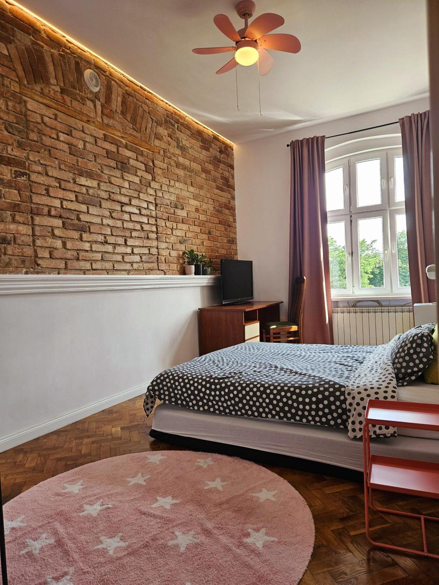 Apartamenty Pod Aniolami Ostrów Wielkopolski Exterior foto